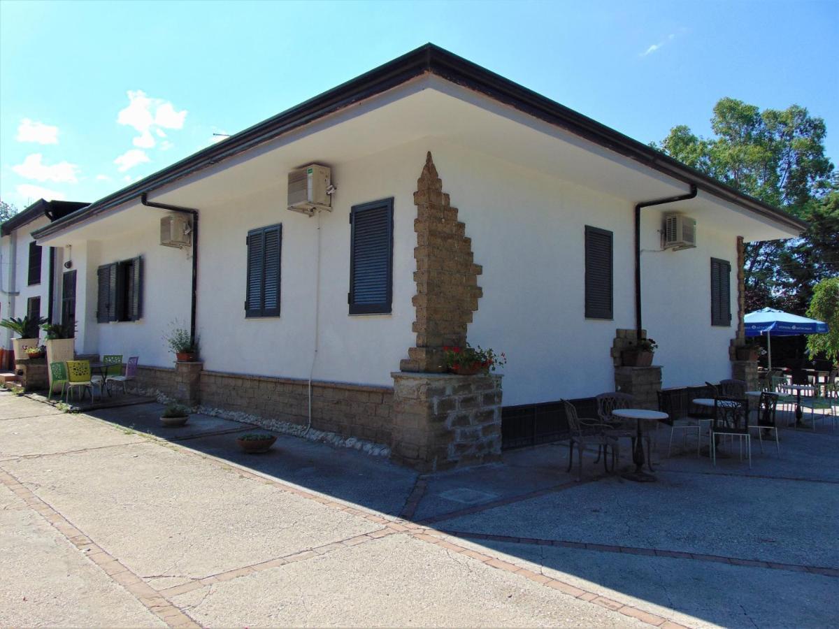 San Marco EvangelistaCasale Rurale住宿加早餐旅馆 外观 照片